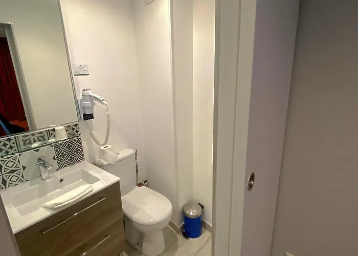 Le Chambellan فندق ديجون